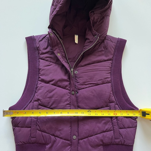 FP Movement by Free People Nature Seeker Puffer Vest -Size S - Picture 4 of 13